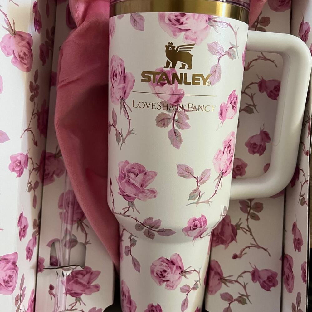 NWT Stanley + Love Shack Fancy 40 oz
